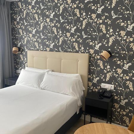 Hotel Cisneros Alcalá de Henares Esterno foto