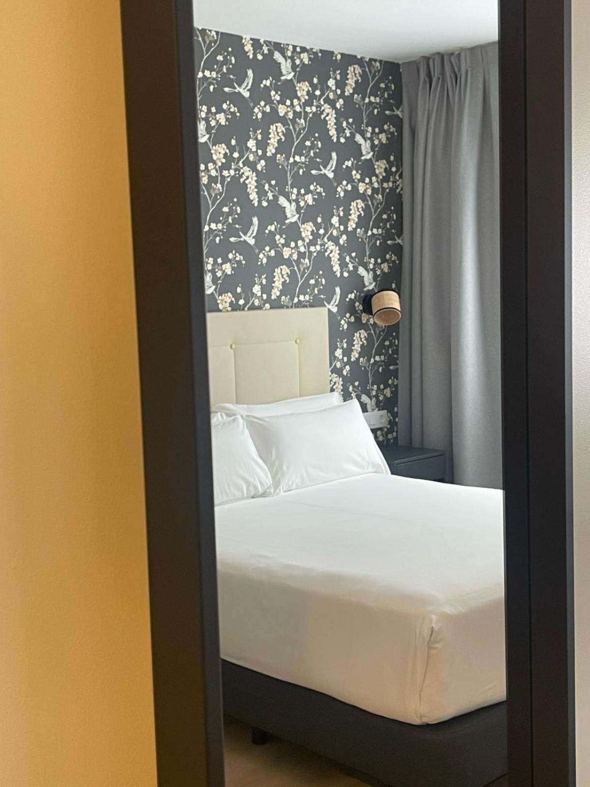 Hotel Cisneros Alcalá de Henares Esterno foto